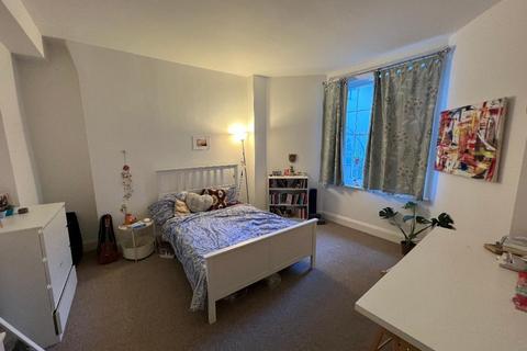 2 bedroom flat to rent, Sussex Square, Brighton, East Sussex, BN2 1FJ