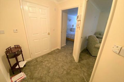 1 bedroom retirement property to rent, Chaldon Road, Caterham