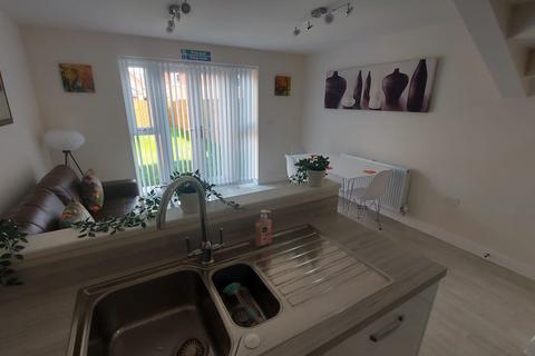 4 bedroom house to rent, Lapwing, Canley,