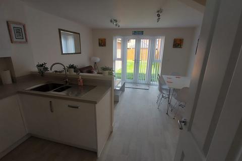 4 bedroom house to rent, Lapwing, Canley,