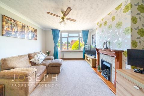 321 Clapgate Lane, Ipswich, IP3 0RT