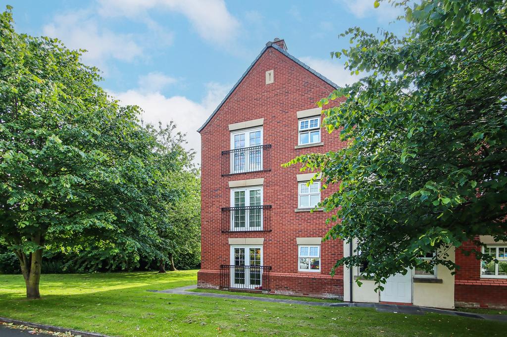 Marland Way, Stretford, Manchester, M32 2 bed apartment £180,000