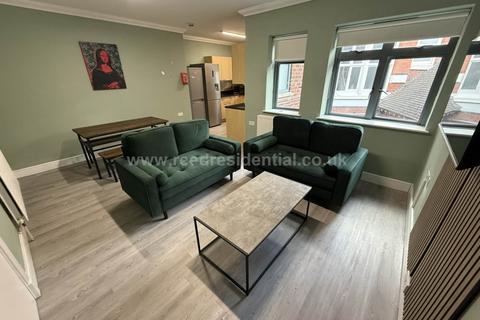 4 bedroom apartment to rent, Arthur Avenue, Nottingham