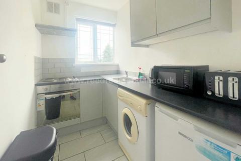 2 bedroom apartment to rent, Gibbins Road, Selly Oak