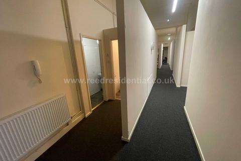 4 bedroom apartment to rent, Stoney Street, Nottingham