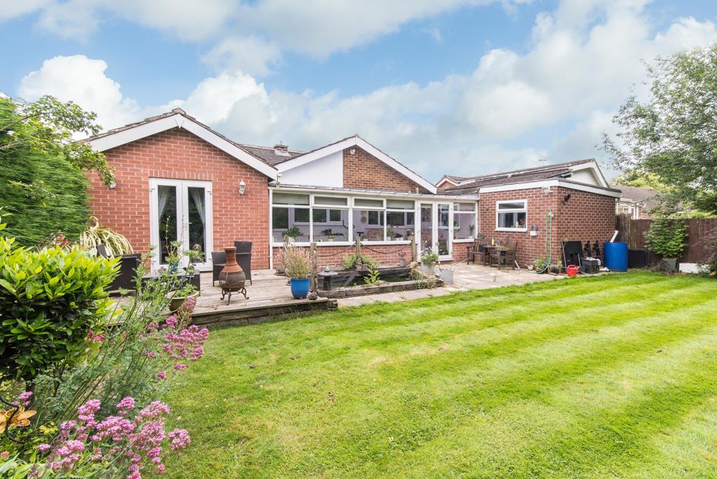 Gunthorpe Road, Lowdham 3 bed detached bungalow £395,000