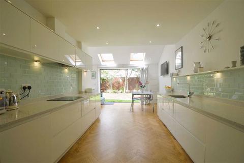 4 bedroom detached house for sale - Filey Avenue, Whalley Range