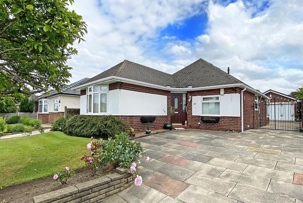 Shaftesbury Avenue, Timperley 3 bed detached bungalow for sale £525,000