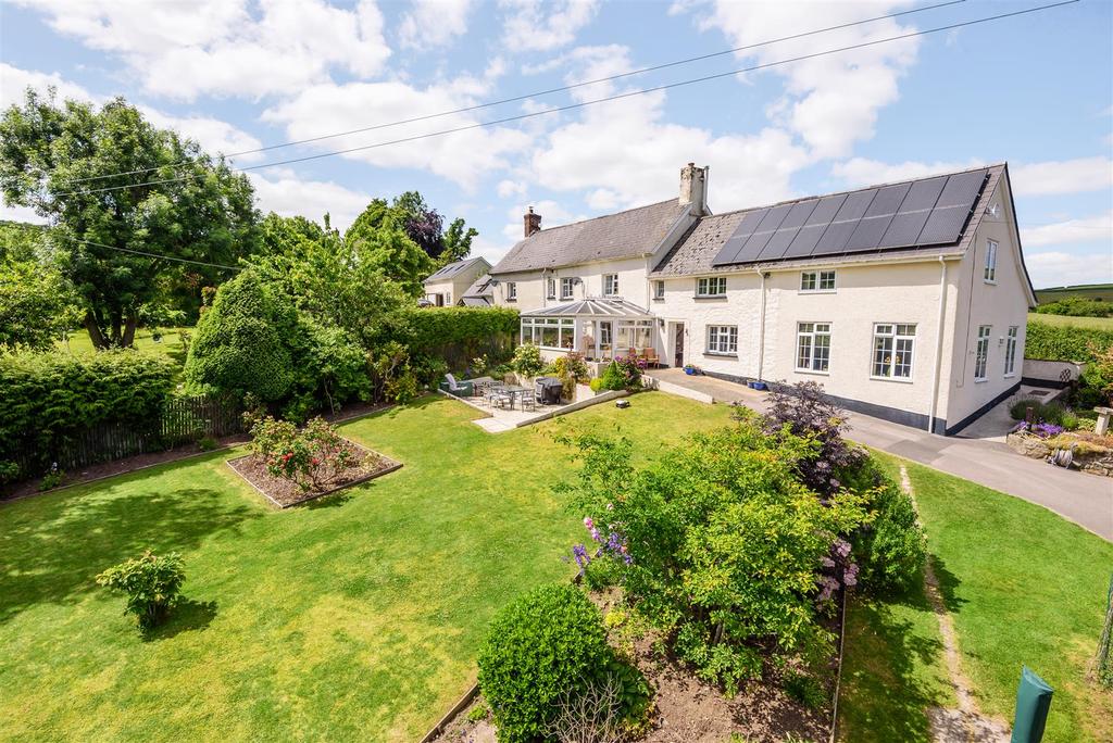 Boyland Road, Dunsford, Exeter 5 bed semidetached house £625,000