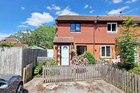 5 Brook Close, Ludgershall, Aylesbury, HP18 9NP