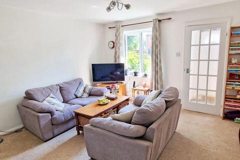 5 Brook Close, Ludgershall, Aylesbury, HP18 9NP