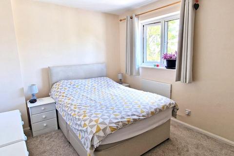 5 Brook Close, Ludgershall, Aylesbury, HP18 9NP