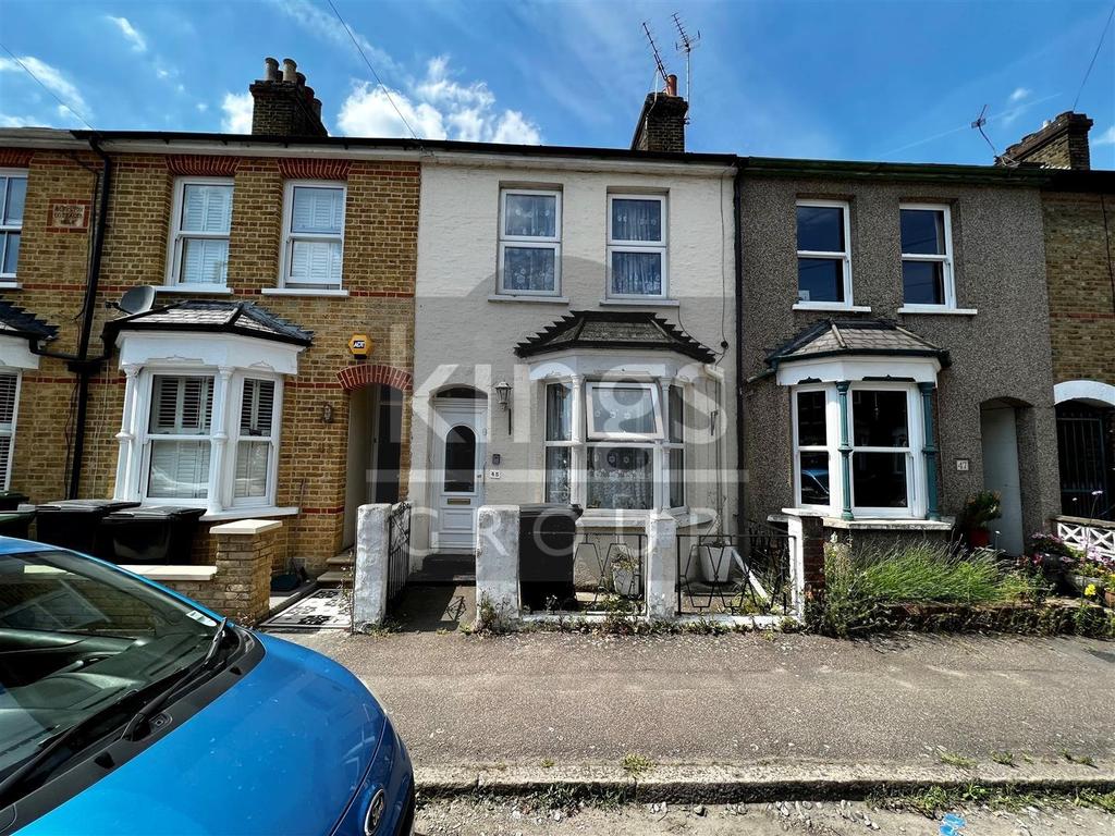 Eastbrook Road, Waltham Abbey 3 bed terraced house £330,000