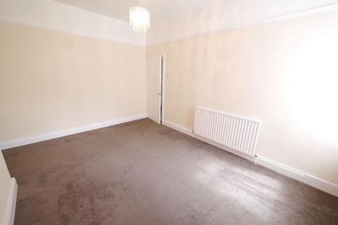 2 bedroom flat to rent, Woodbine Avenue, Wallsend