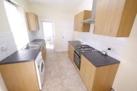 2 bedroom flat to rent, Woodbine Avenue, Wallsend