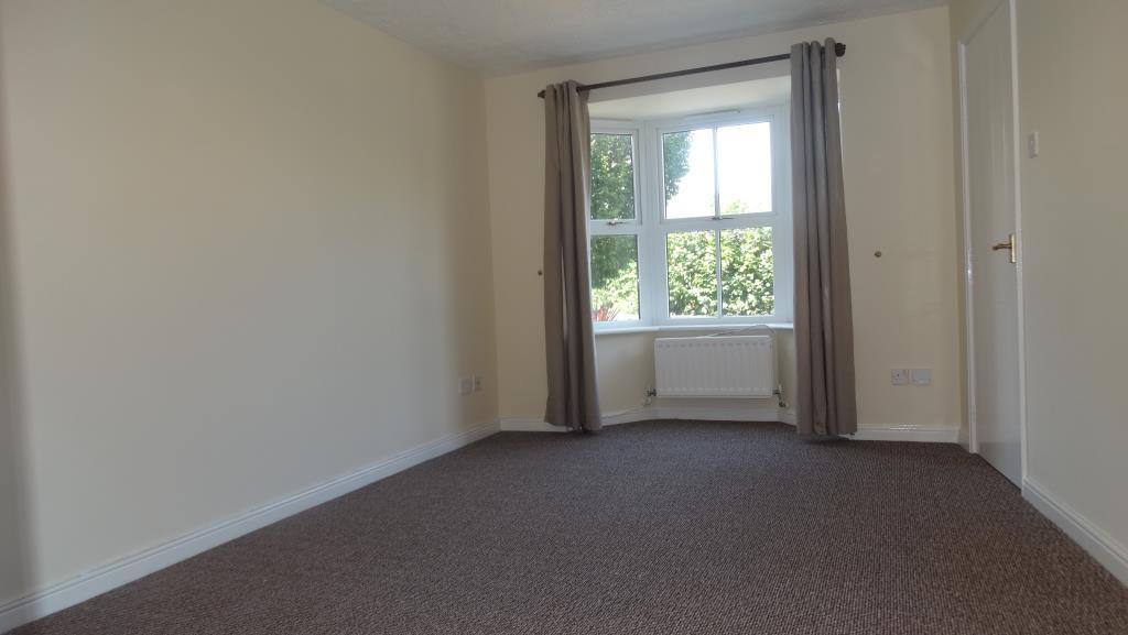 45 Hallam Drive, Shrewsbury, SY1 4YE 3 bed terraced house £200,000