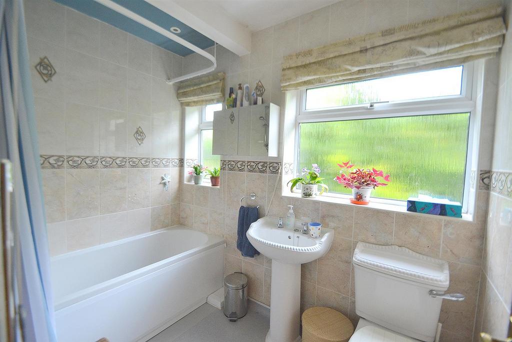 115 brmblebath.jpg