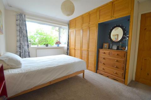 115 Bramble Drive, Hailsham, BN27 3EQ