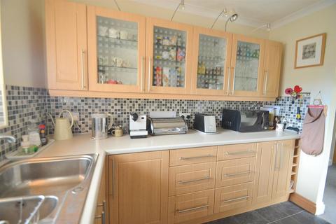 115 Bramble Drive, Hailsham, BN27 3EQ