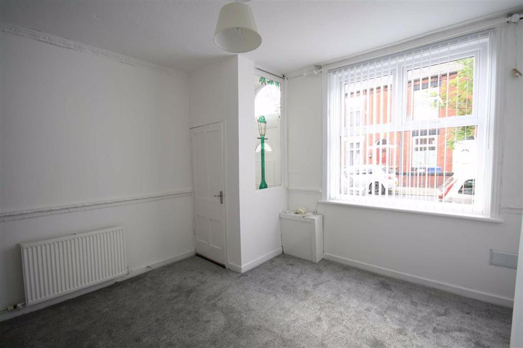 Hethorn Street, Newton Heath 2 bed terraced house £750 pcm (£173 pw)