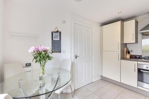 209 Cutforth Way, Romsey, SO51 0BG