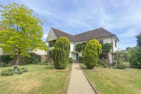 6 bedroom detached house for sale - Courtauld Road, Braintree