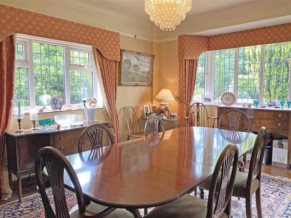 Dining Room.jpg
