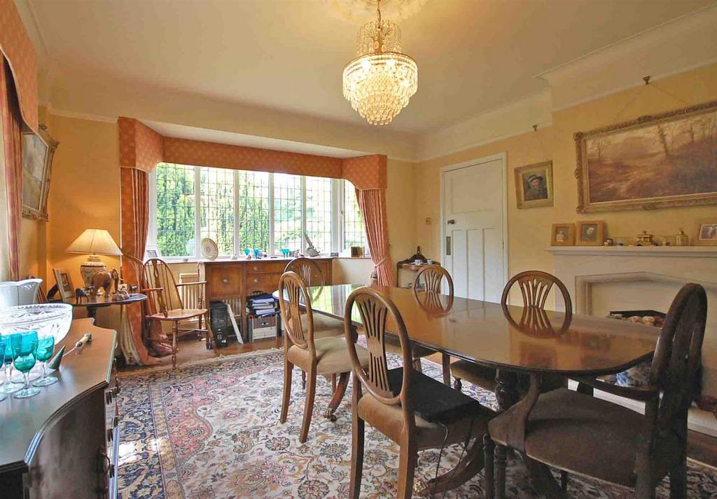 Dining Room d.jpg