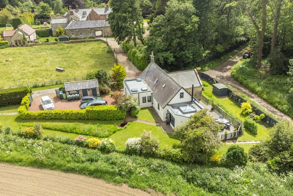 Acklington, Morpeth 3 bed detached house £650,000