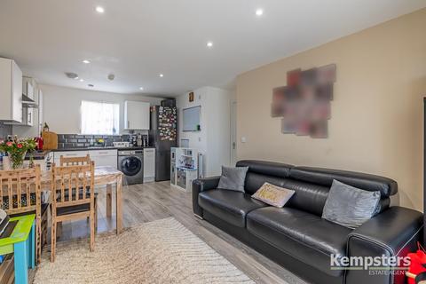 205 Malthouse Drive, Grays, RM17 5FH