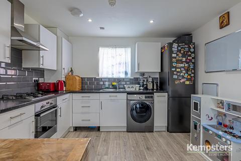 205 Malthouse Drive, Grays, RM17 5FH