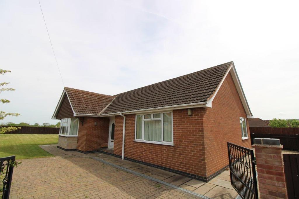 Chapel Lane, Hose, Melton Mowbray 3 bed detached bungalow £975 pcm (£225 pw)