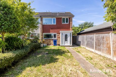 41 Bramleys, Stanford-le-hope, SS17 8AG