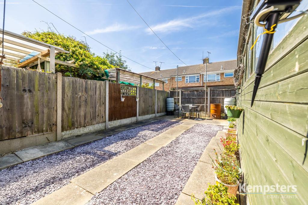 Rear Garden 2.jpg