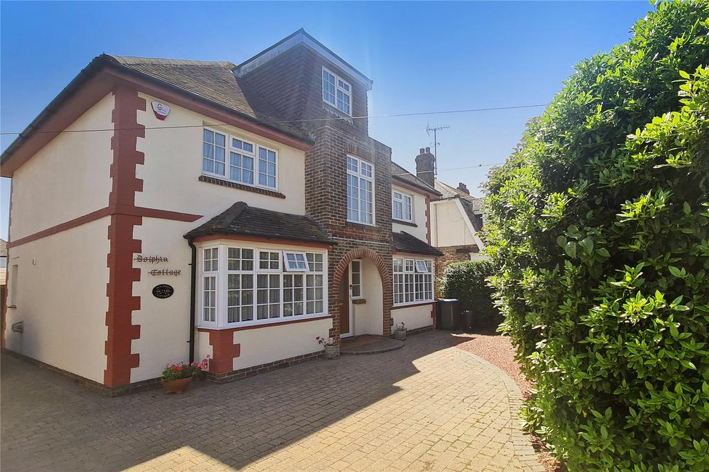 Harsfold Road, Rustington... 4 bed detached house £700,000