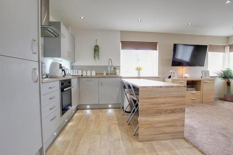 Apartment 11, Broadway House Broadway, Hornsea, HU18 1PZ