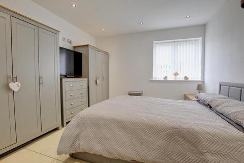 Apartment 11, Broadway House Broadway, Hornsea, HU18 1PZ