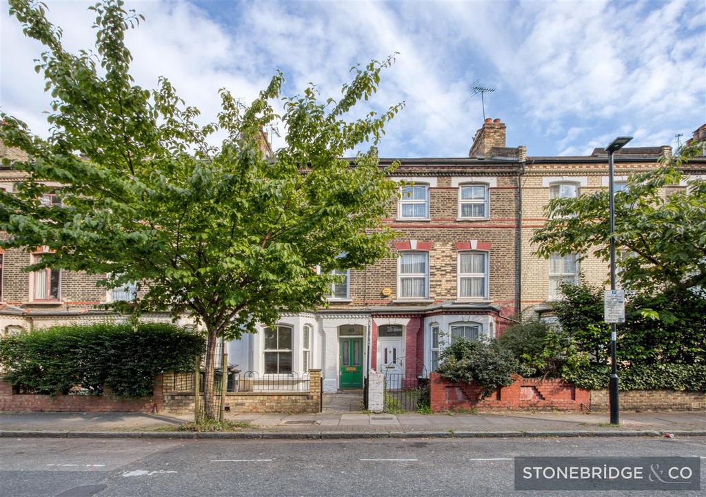 Mayton Street, N7 6QP 6 bed house - £5,000 pcm (£1,154 pw)