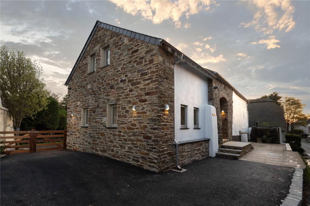 Galmpton, Kingsbridge, TQ7 4 bed barn conversion for sale £830,000