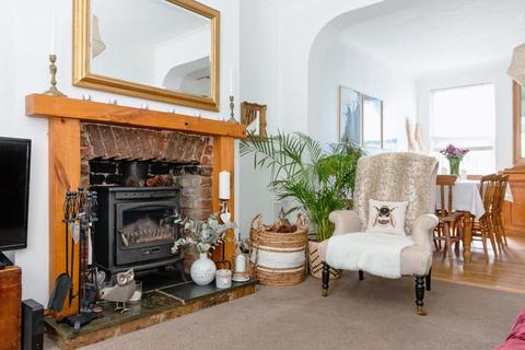 17 Cecil Road, Lancing, BN15 8HN