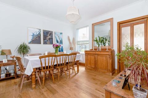 17 Cecil Road, Lancing, BN15 8HN