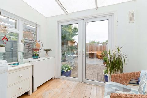 17 Cecil Road, Lancing, BN15 8HN