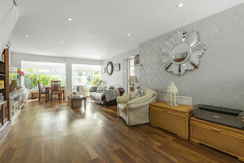 39 Bents Close, Clapham, Bedford, MK41 6DZ