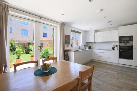 4 bedroom semi-detached house for sale - Headly Street, Cambridge