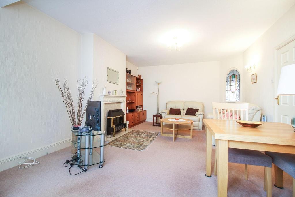 Hastings Avenue, Whitley Bay 2 bed bungalow £380,000