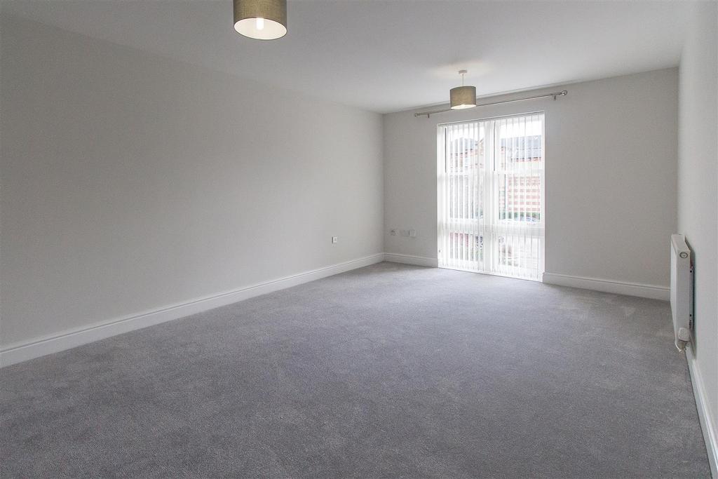 Chapman Way 37 sitting2.jpg