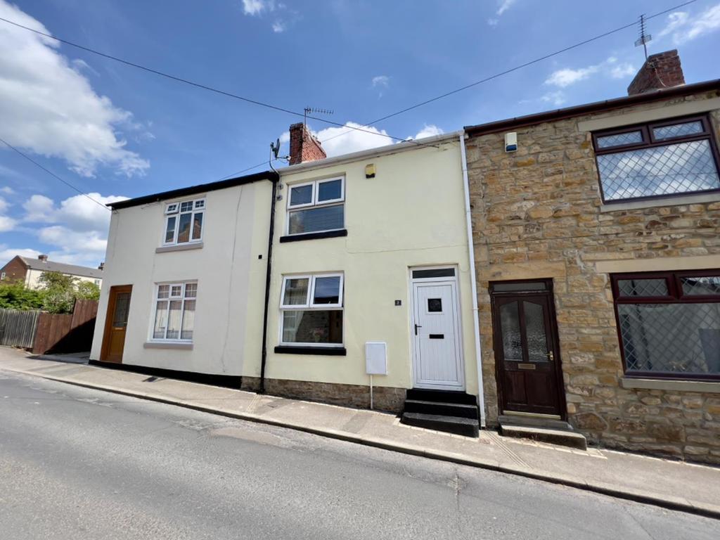 Newton Garth, Witton Gilbert, Durham 2 bed terraced house £525 pcm (£