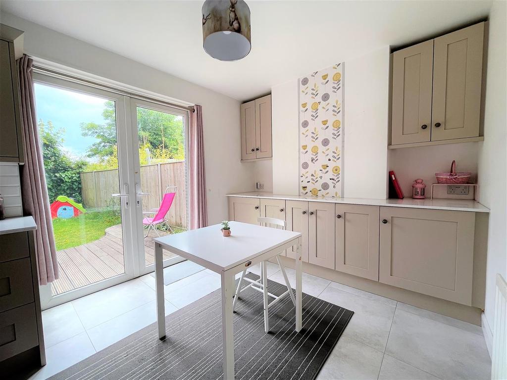 Ardler Road-08-Dining Room2.jpg