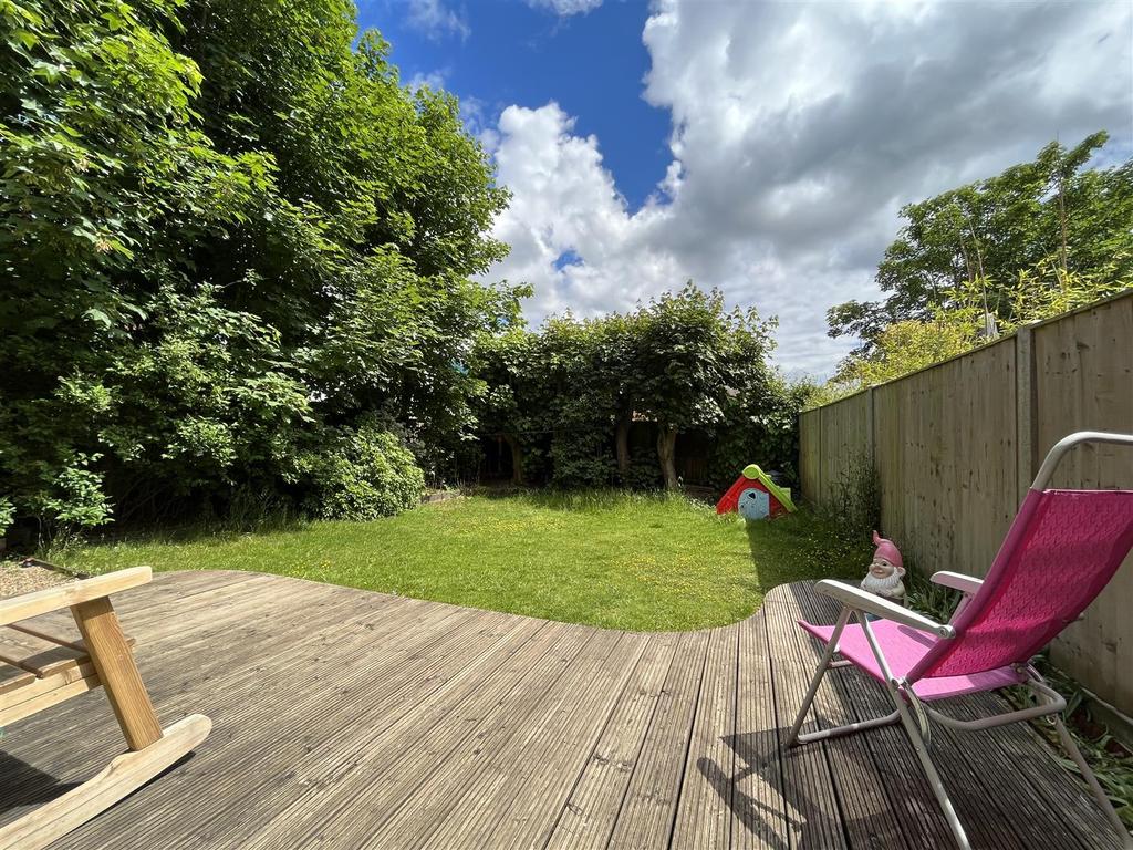 Ardler Road-11-Garden1.jpg