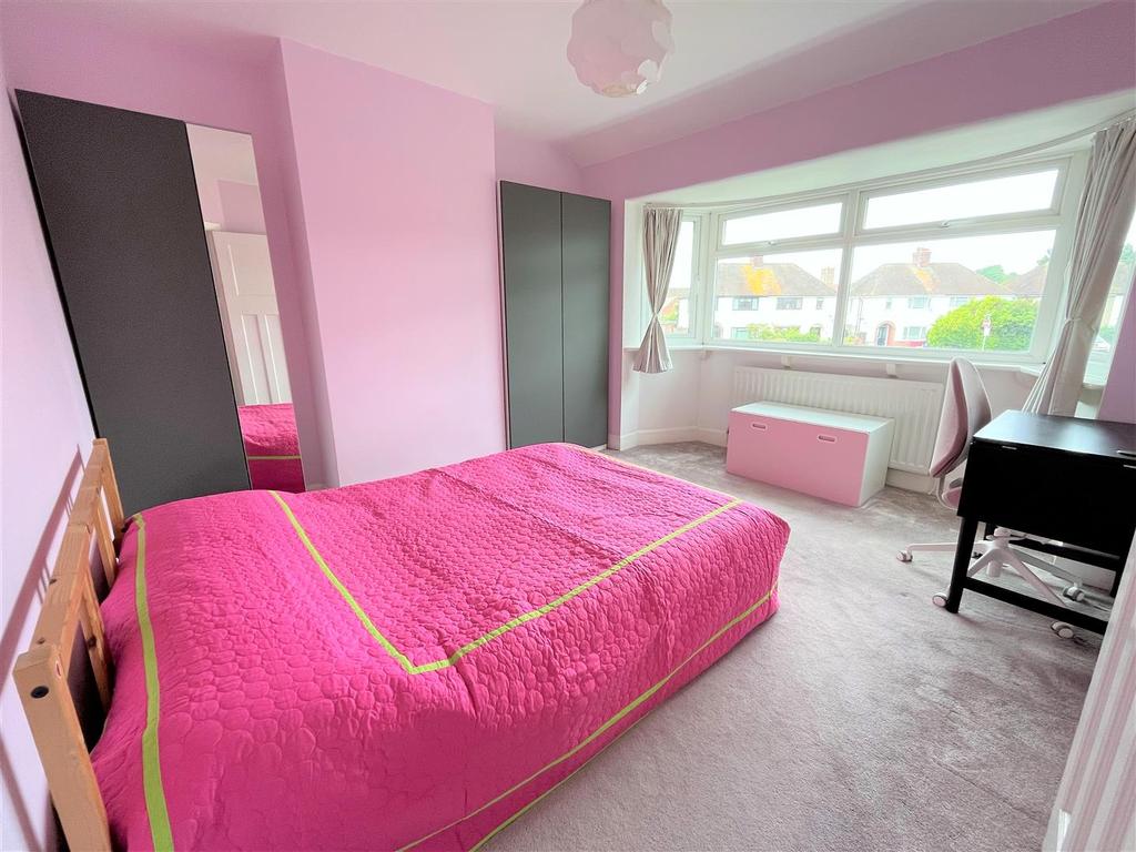 Ardler Road-17-Master Bedroom.jpg